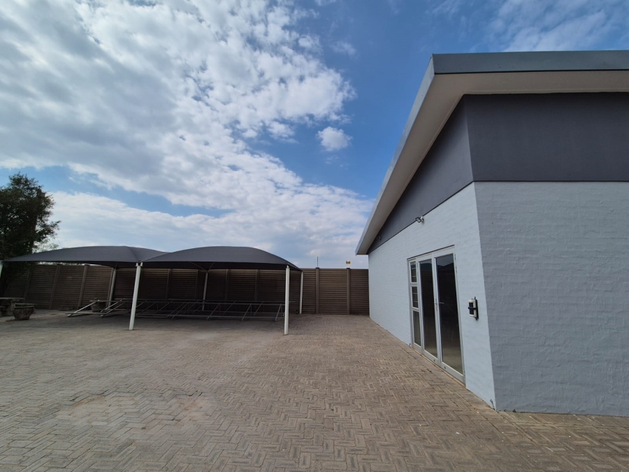 To Let Commercial Property for Rent in Vaalpark Free State